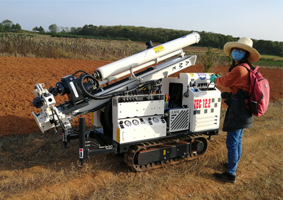 Tecopsa TEC12紅壤地層12米土壤、巖芯采樣